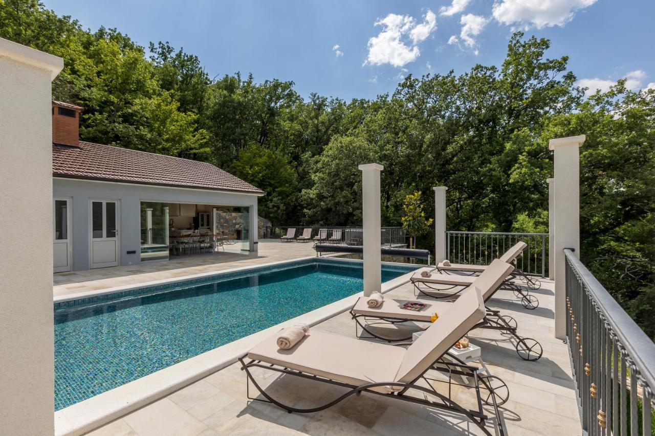 Villa Grey Stone Gata Екстер'єр фото