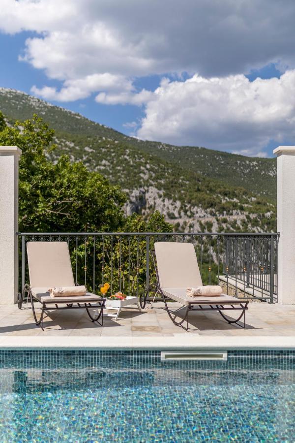 Villa Grey Stone Gata Екстер'єр фото