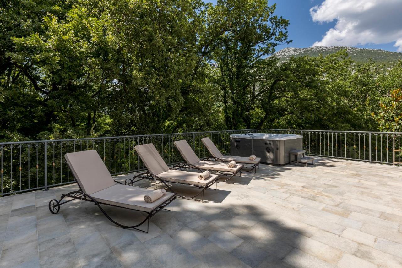 Villa Grey Stone Gata Екстер'єр фото