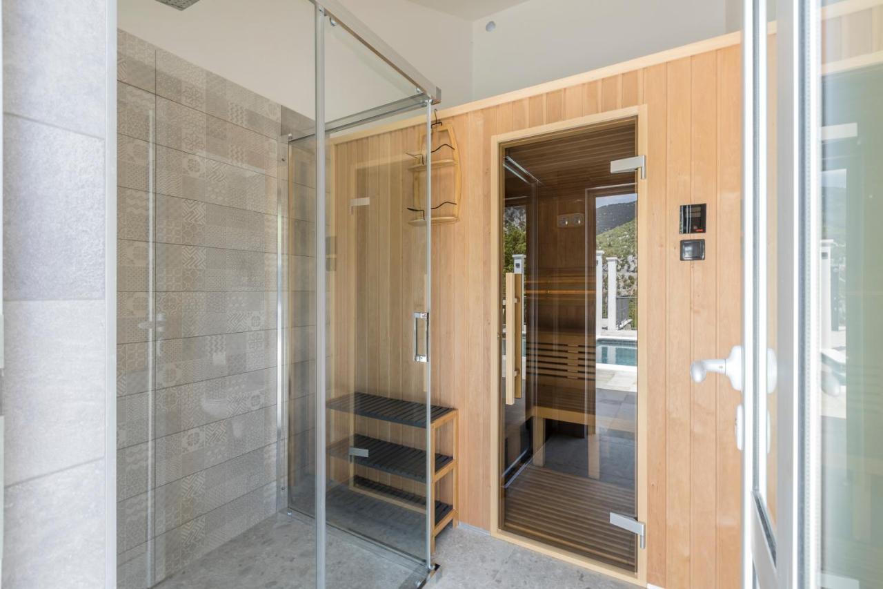 Villa Grey Stone Gata Екстер'єр фото