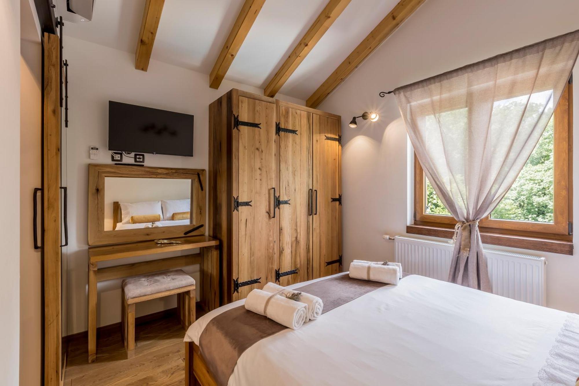 Villa Grey Stone Gata Екстер'єр фото